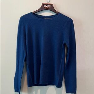 Tahari Blue Crew Neck Sweater Modern Knit